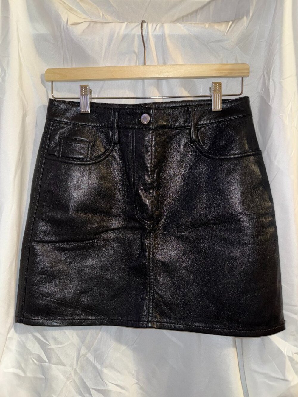 wilfred black faux leather mini skirt, size 6